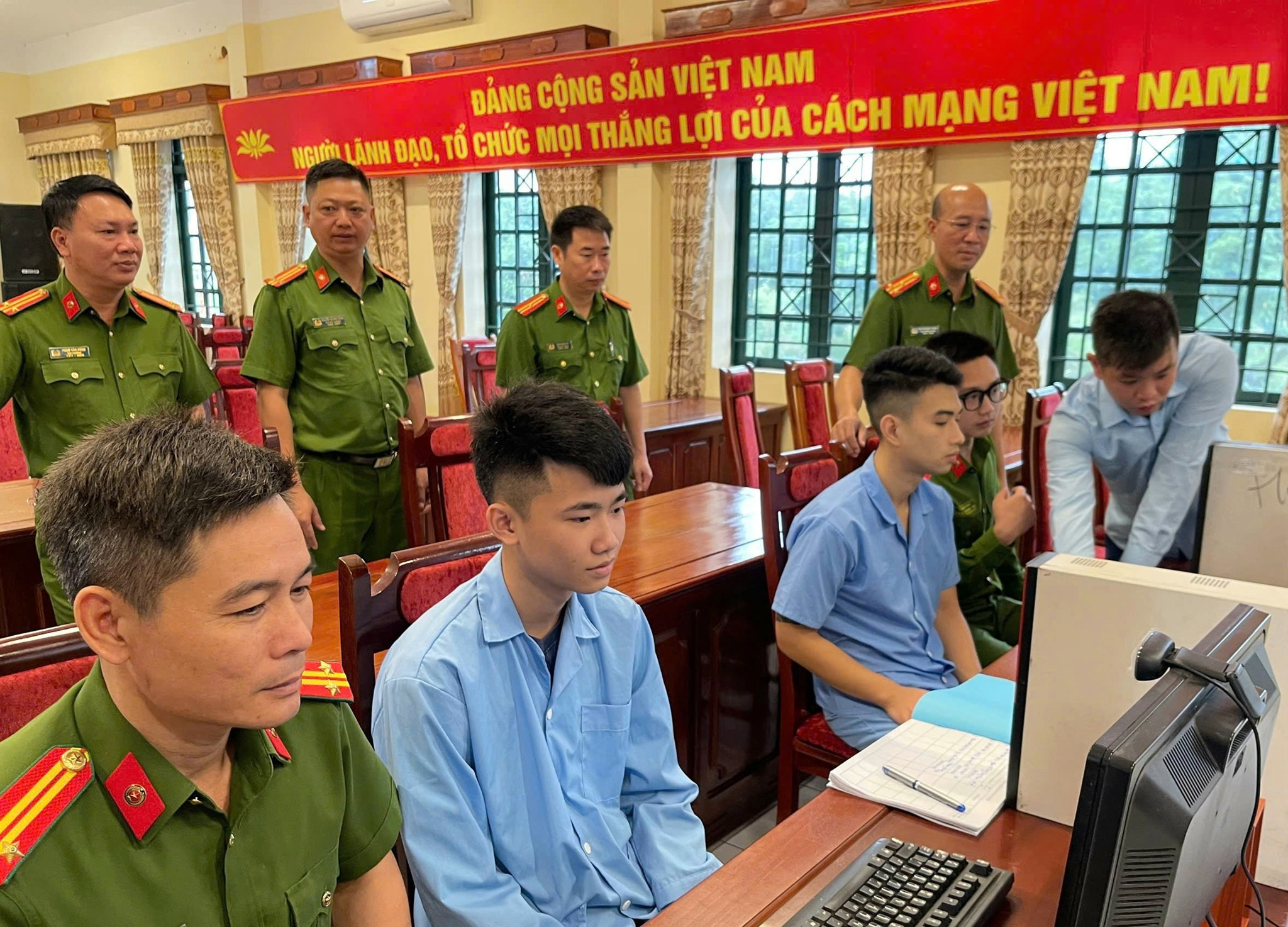 Cơ sở Cai nghiện ma túy số 3: Tổ chức thăm gặp trực tuyến, kết nối hình ảnh giữa người cai nghiện với thân nhân và ra mắt thư viện sách “Gieo mầm tri thức”